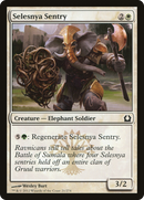 Selesnya Sentry [Return to Ravnica] - The Mythic Store | 24h Order Processing